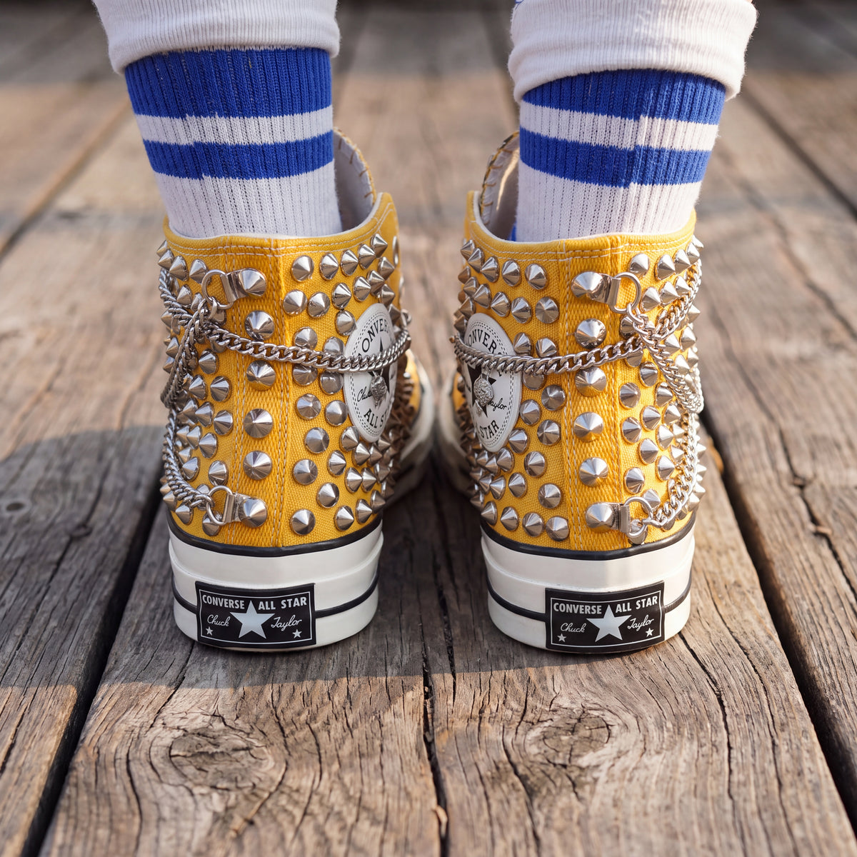 Gelbe Leopard-Print High-Top-Sneaker mit Nieten und Silberketten – Punk Rock Custom Leinenschuhe